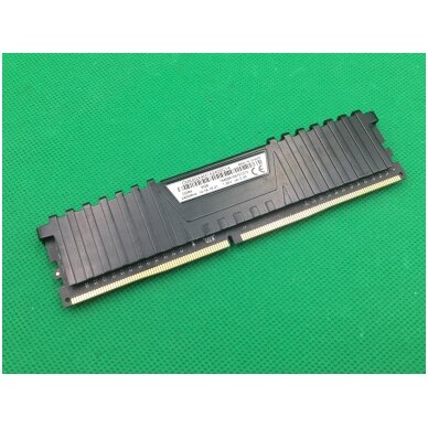 Corsair Vengeance LPX DDR4 8GB (1x8GB) 2400MHz CMK8GX4M1A2400C14 3